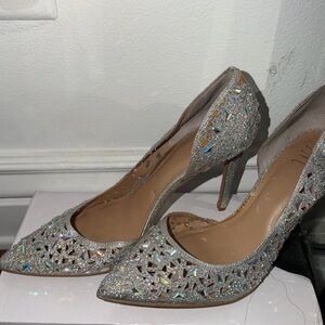 Elegant Silver Glitter Pointed-Toe High Heels